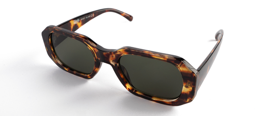 KD7 - Butterfly/Cat-Eye Sunglasses